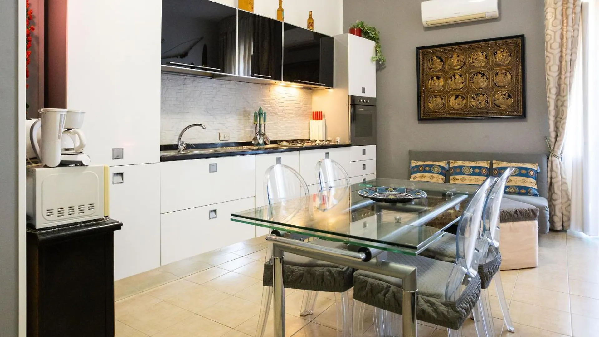Hola Cathedral House Apartment Palermo
