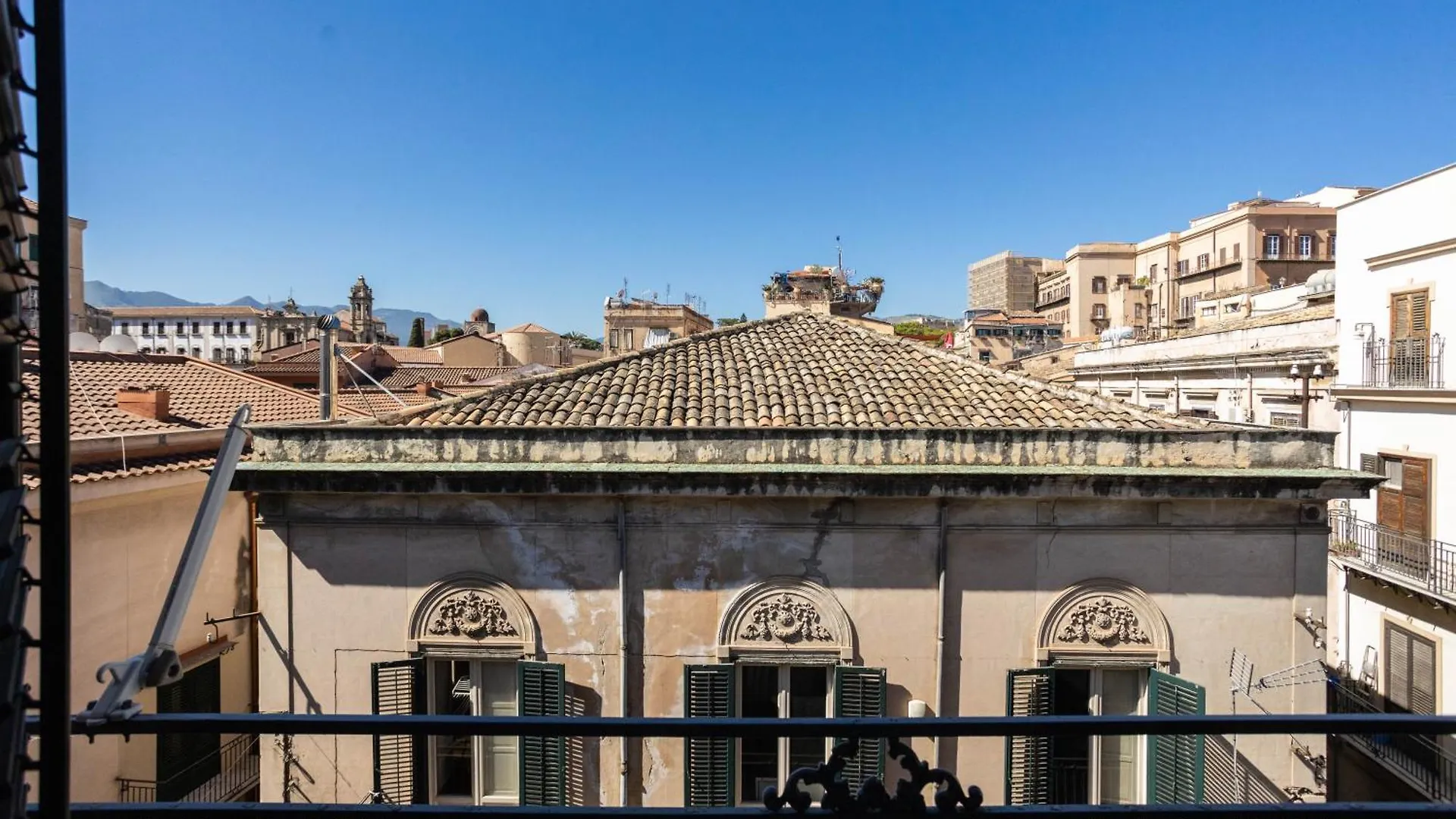 Hola Cathedral House Apartment Palermo