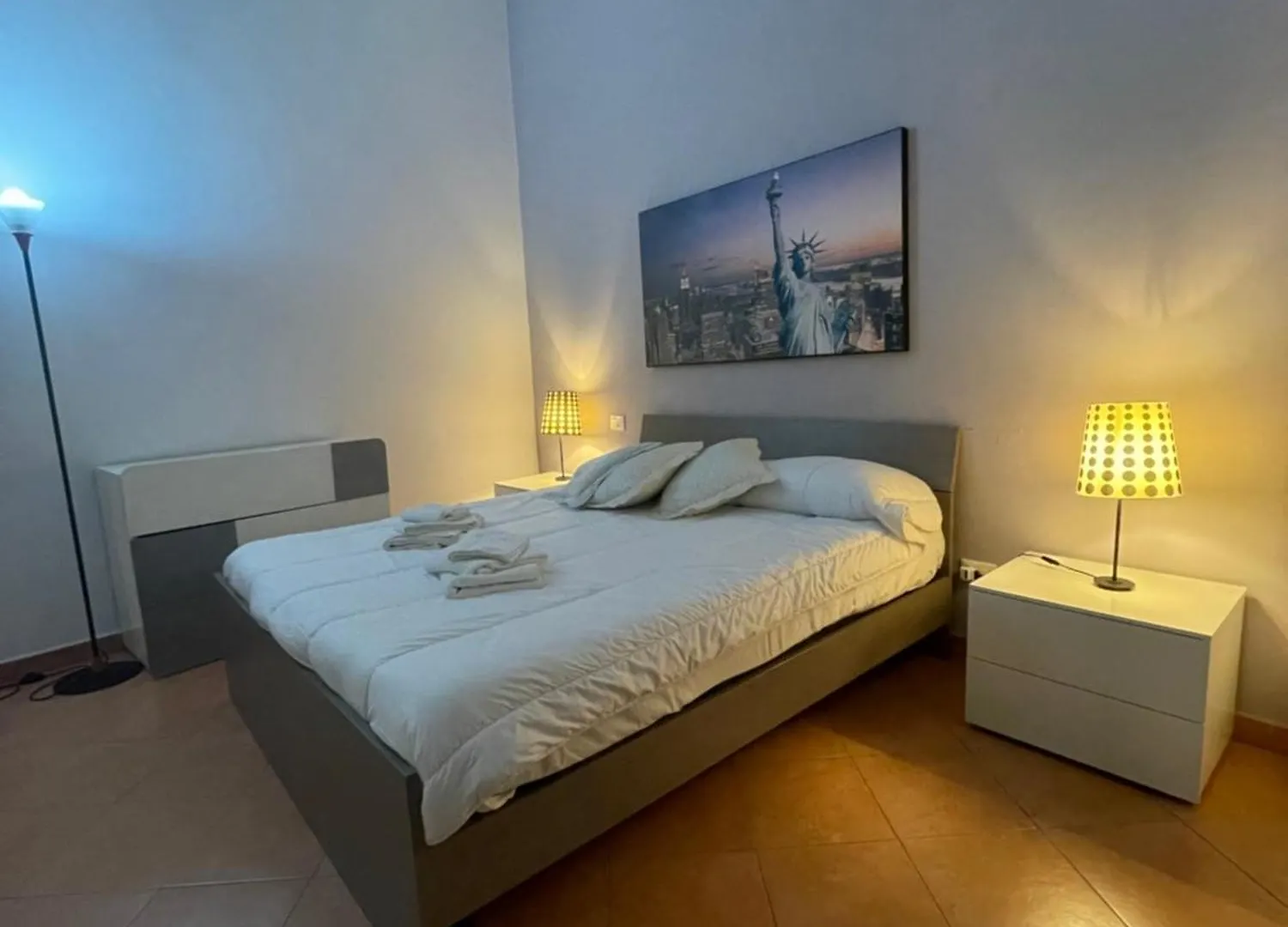 Hola Cathedral House Apartment Palermo
